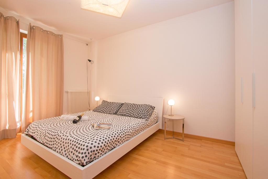 Benacus E4 Apartment By Wonderful Italy Sirmione Zewnętrze zdjęcie